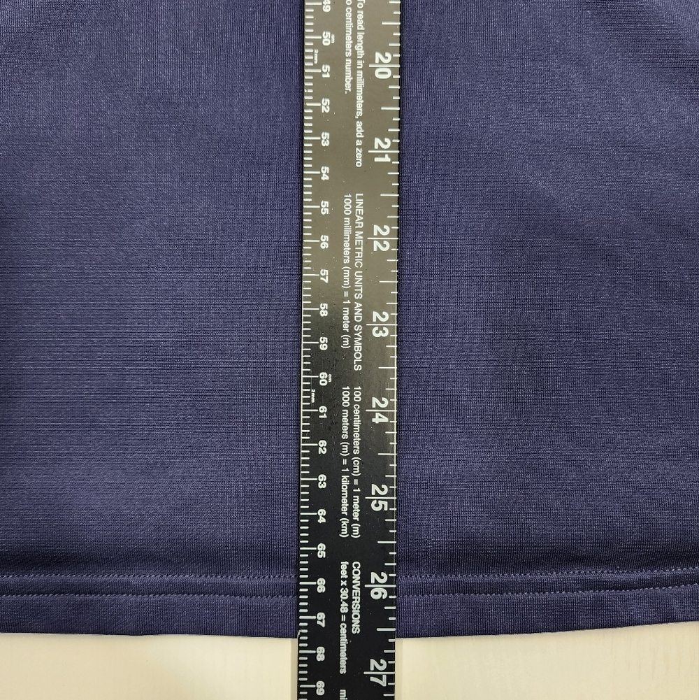 Under Armour Navy Blue Pullover - Picture 9 of 9